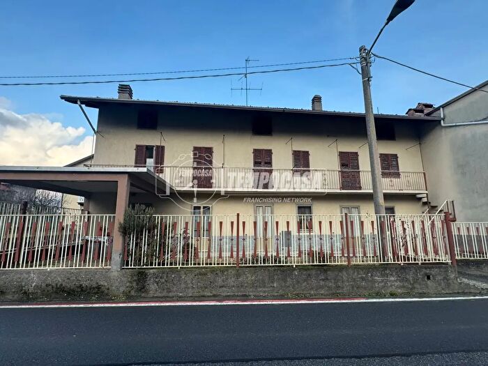 Casa con 6 locali in vendita in Via Torino, Cafasse