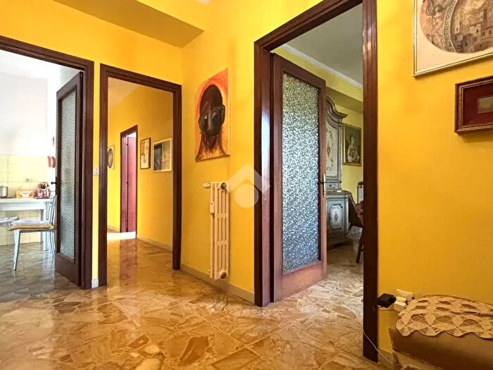 Appartamento con 6 locali in vendita in Via Cimabue, Arezzo