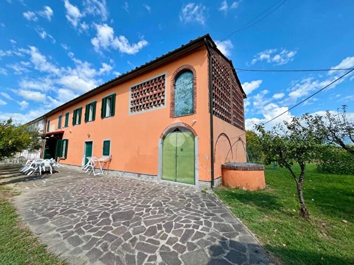 Casa quadrilocale in vendita in Via dei Sordelli, Altopascio