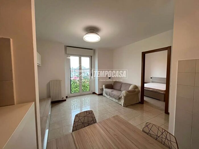 Appartamento bilocale in affitto in Via Amundsen, Monza