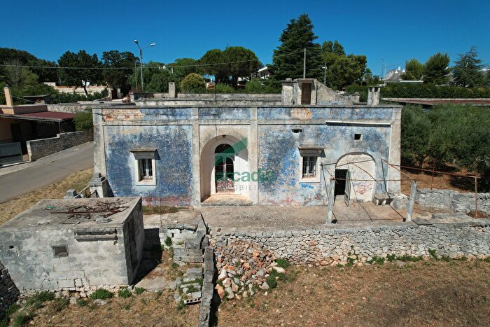 Casa con 6 locali in vendita in Contrada Mancini, Locorotondo