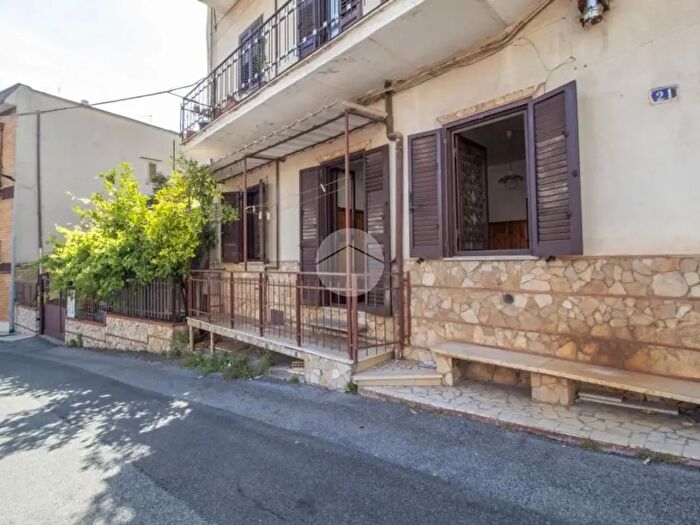 Appartamento quadrilocale in vendita in Via Monte Santo, Marcellina