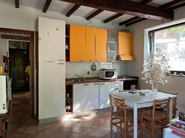 Appartamento trilocale in affitto in Via Villore, Vicchio