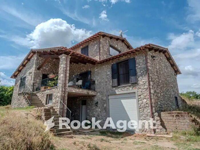 Casa con 6 locali in vendita in Strada della Poggetta, Castiglione In Teverina