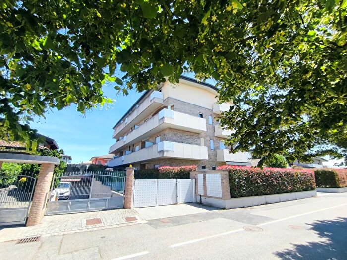 Appartamento bilocale in affitto in Via dei Tigli, Limido Comasco