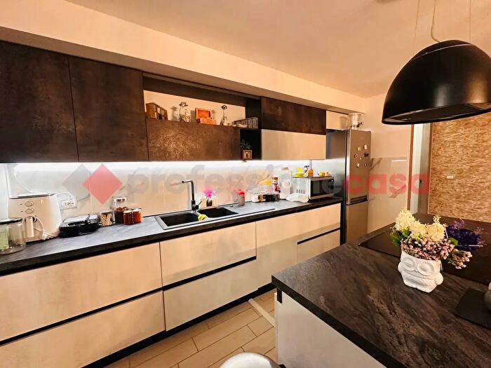 Appartamento con 5 locali in vendita in Via dei Tulipani, Avezzano