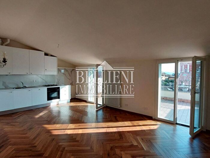 Casa trilocale in affitto in piazza dei signori, Centro Storico, Vicenza