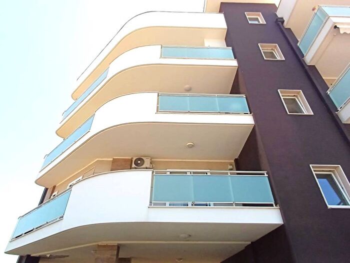 Appartamento trilocale in affitto in Via Danimarca, Japigia, Bari