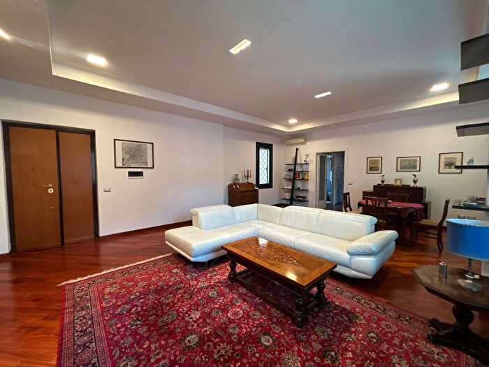 Appartamento quadrilocale in affitto in Via Giovanni Animuccia, Africano Villa Chigi, Roma