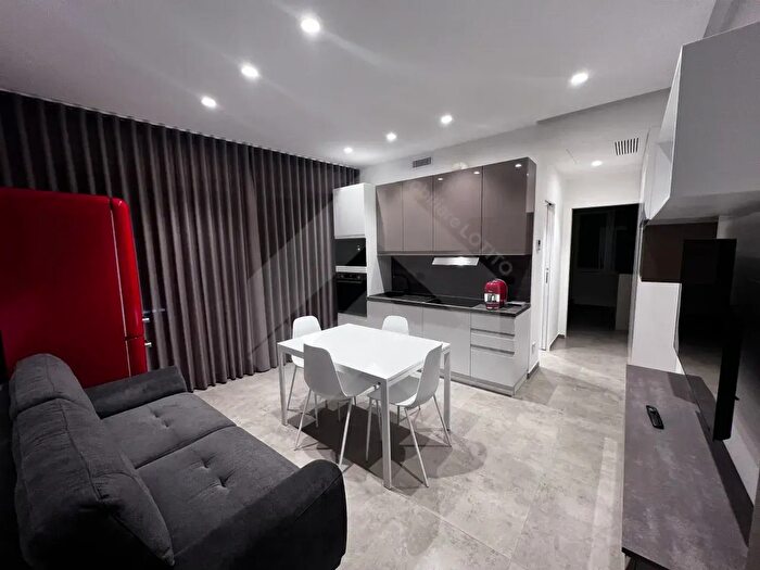 Appartamento trilocale in affitto in Andria