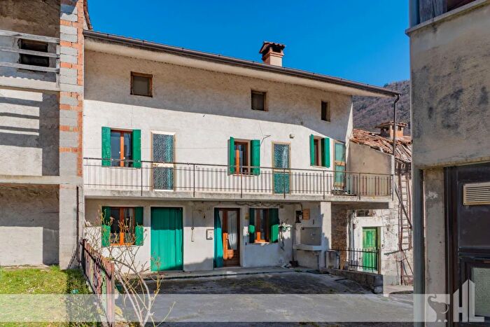 Casa con 5 locali in vendita in Cison Di Valmarino