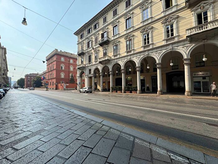 Appartamento quadrilocale in affitto in Via Cernaia, Cittadella, Torino
