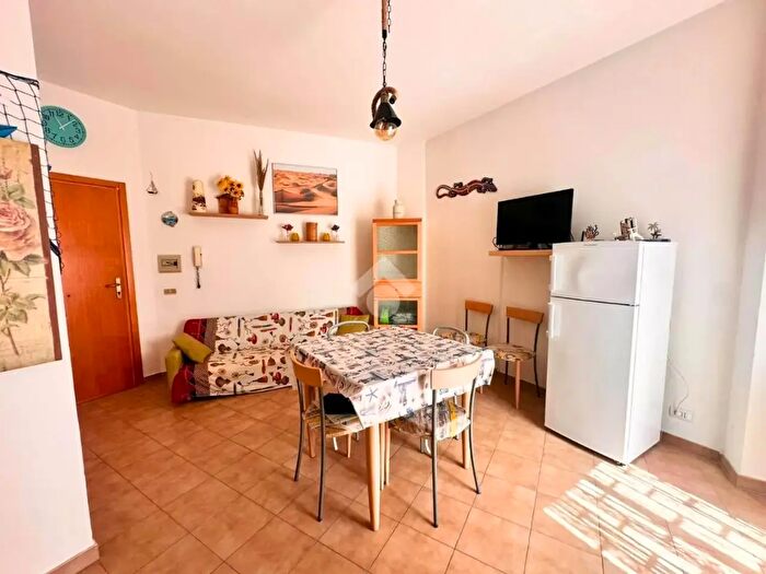 Appartamento bilocale in vendita in Contrada Santa Barbara, Rodi Garganico