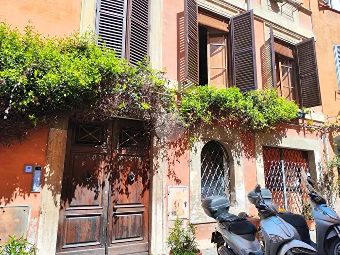 Appartamento bilocale in vendita in Via in Selci, Roma