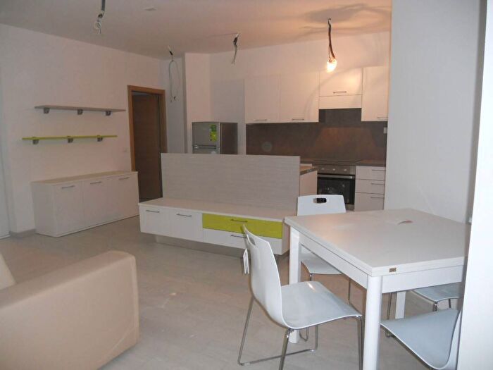 Appartamento bilocale in affitto in VICOLO DEL VO, Semicentro, Trento