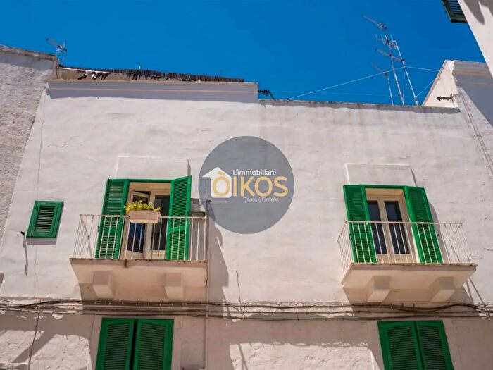 Appartamento con 5 locali in vendita in Via S Caterina, Monopoli