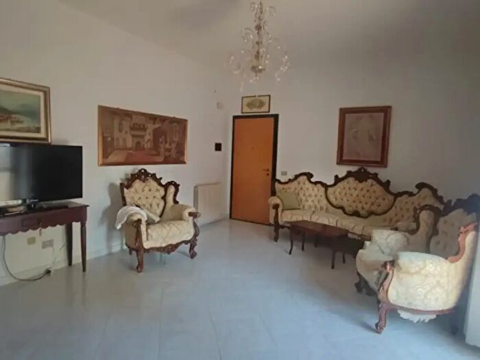 Appartamento con 5 locali in vendita in Floridia