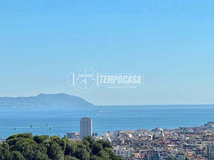 Appartamento quadrilocale in vendita in Viale Colli Aminei, Napoli