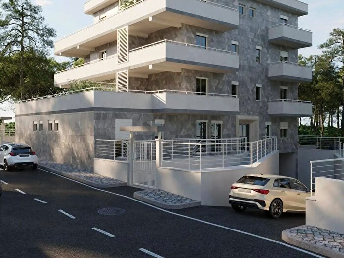 Appartamento trilocale in vendita in Via della Casetta Mattei, Roma