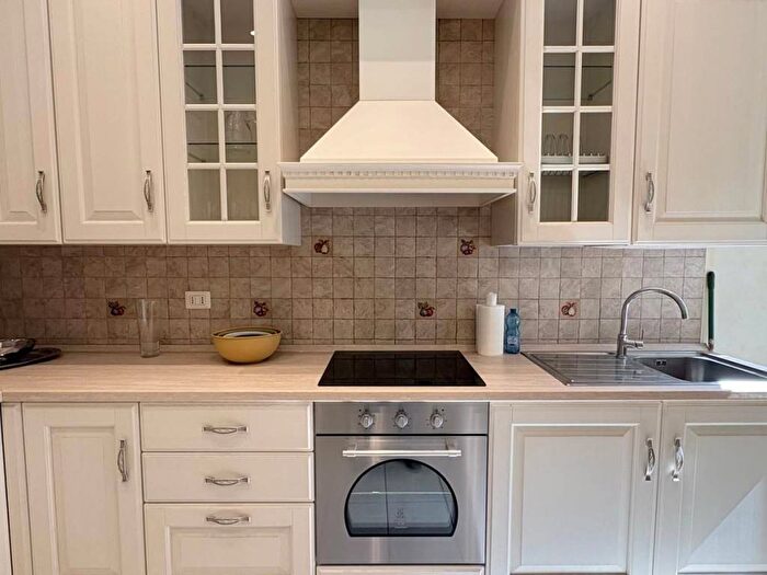 Appartamento trilocale in affitto in Viale Umbria, Porta Romana Medaglie d'Oro, Milano