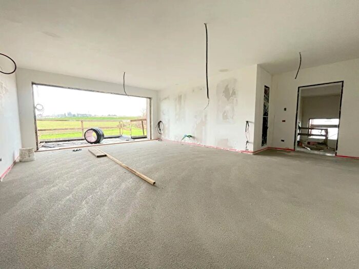 Appartamento trilocale in vendita in Via Cappelletta, Olgiate Comasco