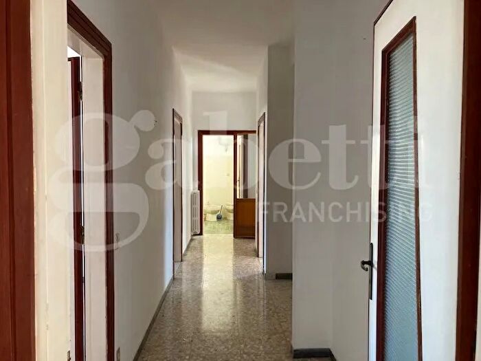 Appartamento quadrilocale in vendita in Via Santa Margherita, Brindisi