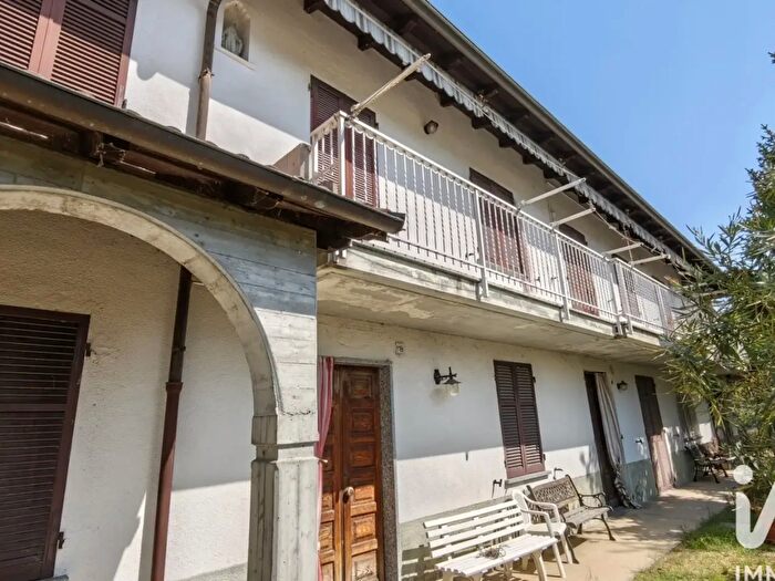 Casa con 8 locali in vendita in Viale Belvedere, Morsasco
