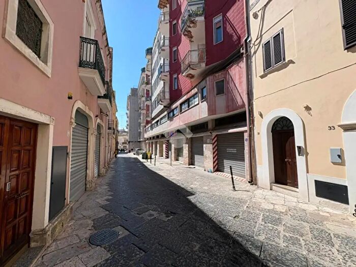 Appartamento con 6 locali in vendita in Via Marco Pacuvio, Brindisi