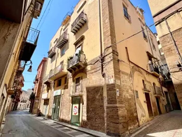 Appartamento con 6 locali in vendita in Via Giuseppe Licata, Sciacca