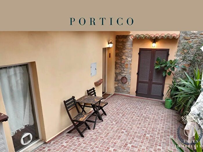 Appartamento con 5 locali in vendita in Scarlino