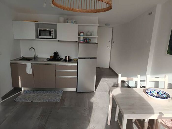 Appartamento trilocale in affitto in Viale Alcione, Centro, Francavilla al Mare