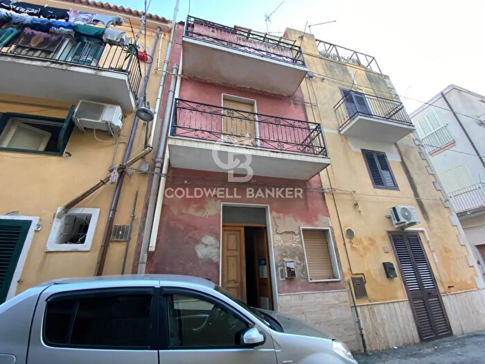 Casa con 5 locali in vendita in Via Giulio Cesare, Scicli