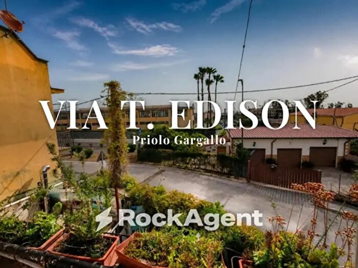 Appartamento quadrilocale in vendita in Via Tommaso Edison, Priolo Gargallo