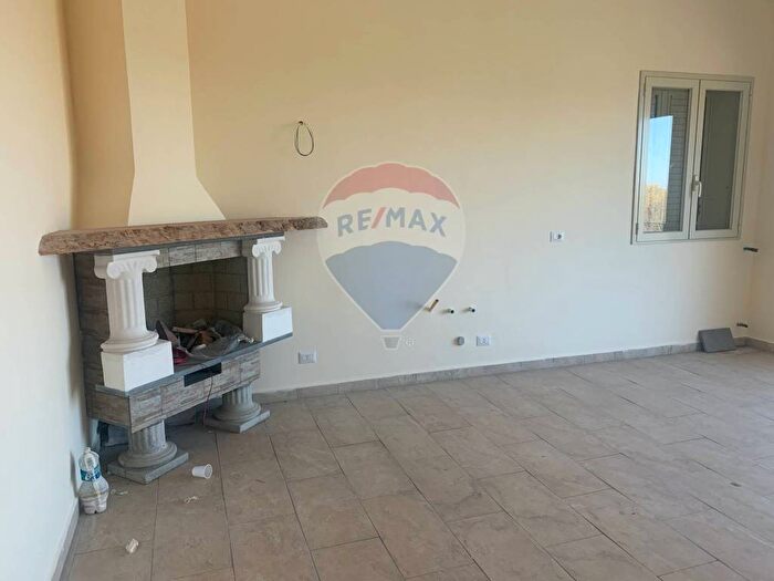 Casa con 5 locali in affitto in Belpasso