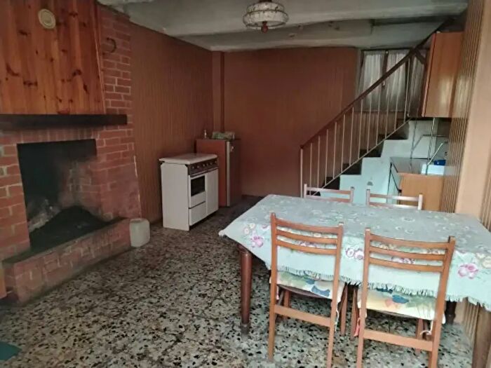 Casa quadrilocale in vendita in Via Camillo Benso di Cavour, Castagnole Monferrato