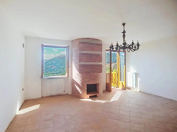 Appartamento con 5 locali in vendita in Via Marinella, Muro Lucano