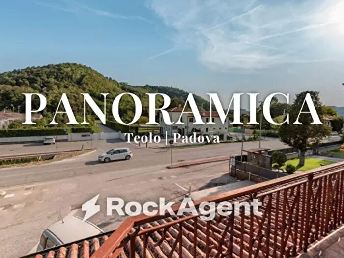 Appartamento bilocale in vendita in Via Euganea Praglia, Teolo