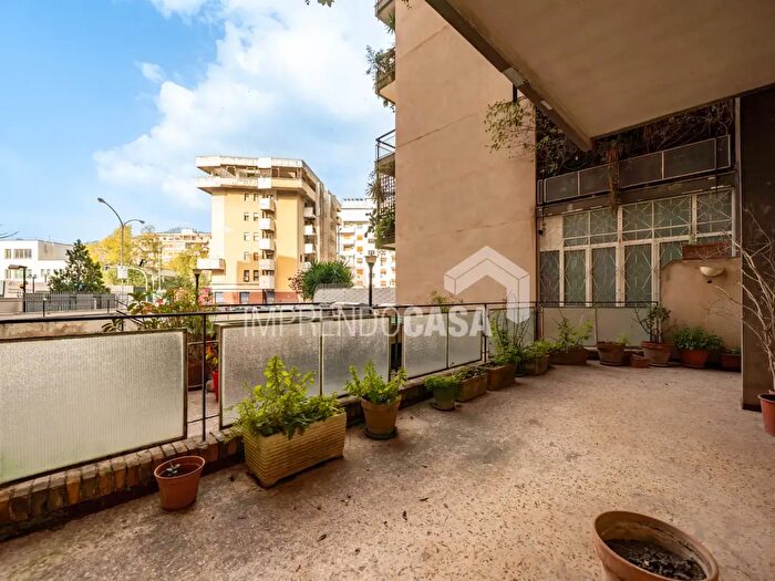 Appartamento quadrilocale in vendita in Via Aquileia, Palermo