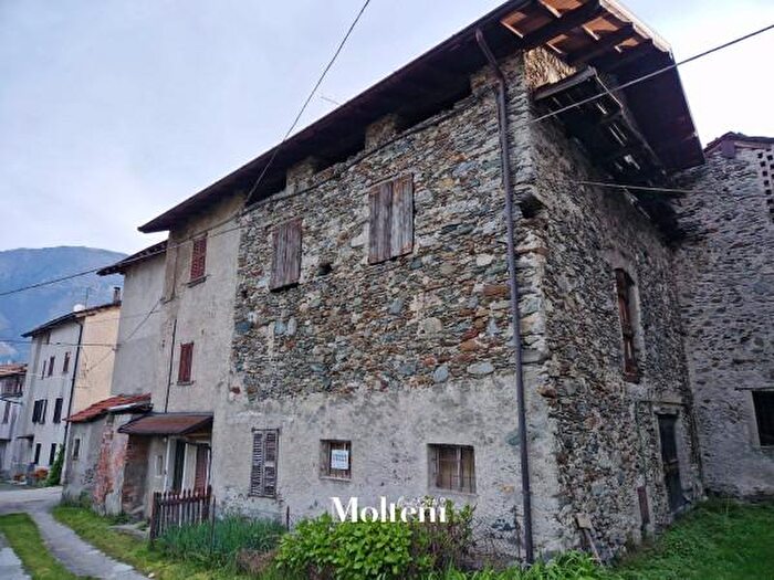 Casa bilocale in vendita in Via Luigi Torelli, Delebio