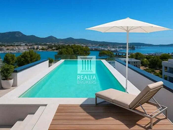Appartamento quadrilocale in vendita in Via Acquedotto Romano, Olbia