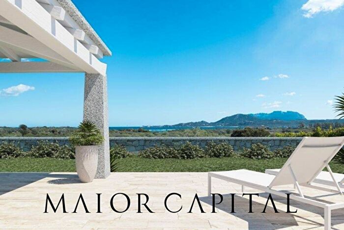 Casa con 6 locali in vendita in Località Le Saline Snc, Olbia