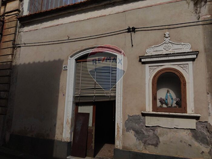 Casa con 5 locali in vendita in Via Pacinotti, Giarre