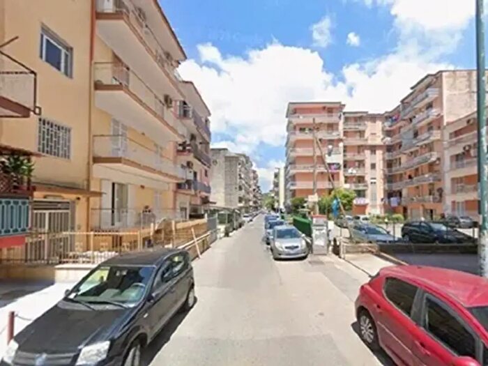 Appartamento quadrilocale in affitto in Via Sandro Botticelli, Napoli