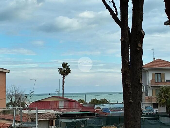 Appartamento trilocale in vendita in Via Malta, Alba Adriatica