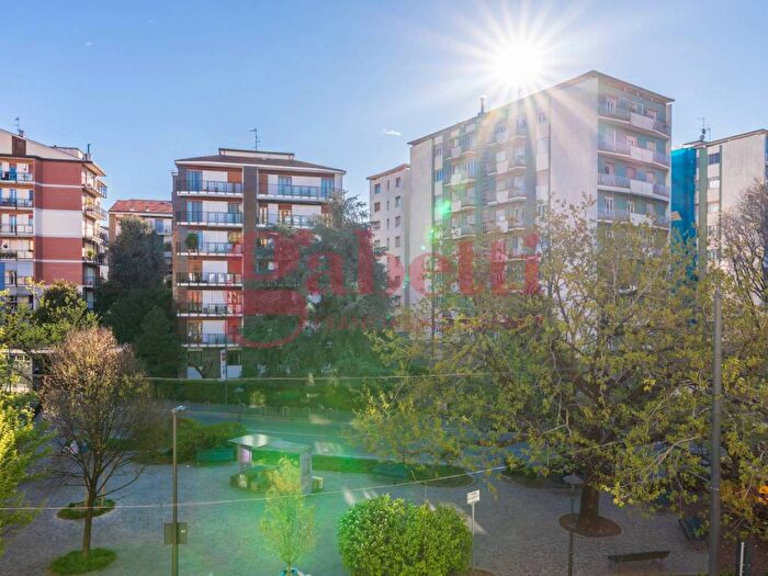 Appartamento bilocale in affitto in Piazzale Segrino, Zara, Milano