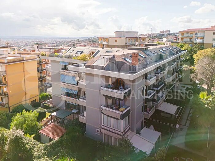 Appartamento trilocale in vendita in Via Cristoforo Colombo, San Gregorio Di Catania