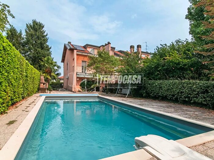 Casa quadrilocale in vendita in Fenegro'