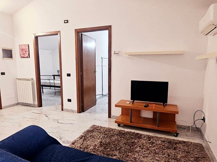 Casa quadrilocale in affitto in Avenza, Carrara