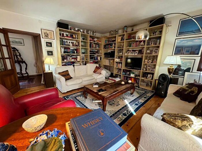 Casa con 8 locali in vendita in Via S Girolamo, San Vito Di Leguzzano