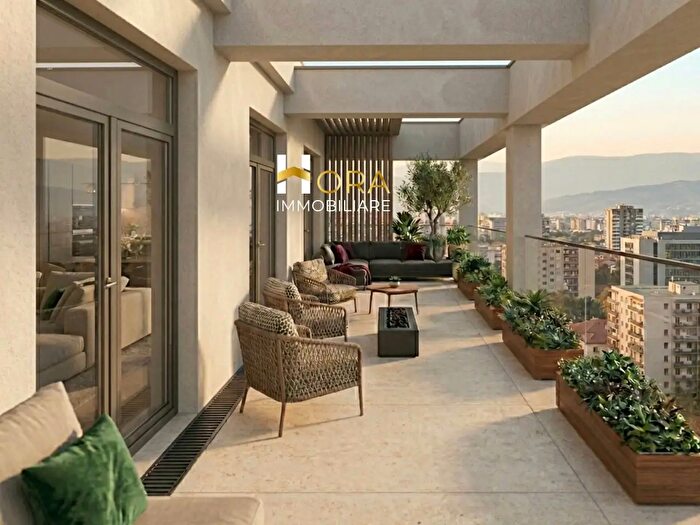 Appartamento con 5 locali in vendita in Via Pampaloni, Firenze